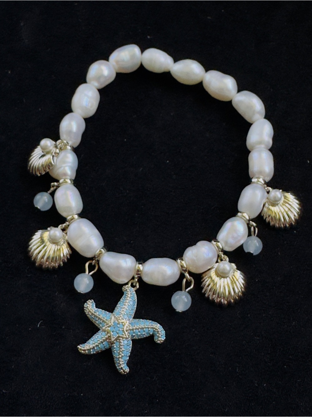 Fresh Water Pearl & Gold Tone Seashell Starfish Charm Stretch Bracelet